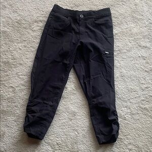 Eddie Bauer Women's Black Capris